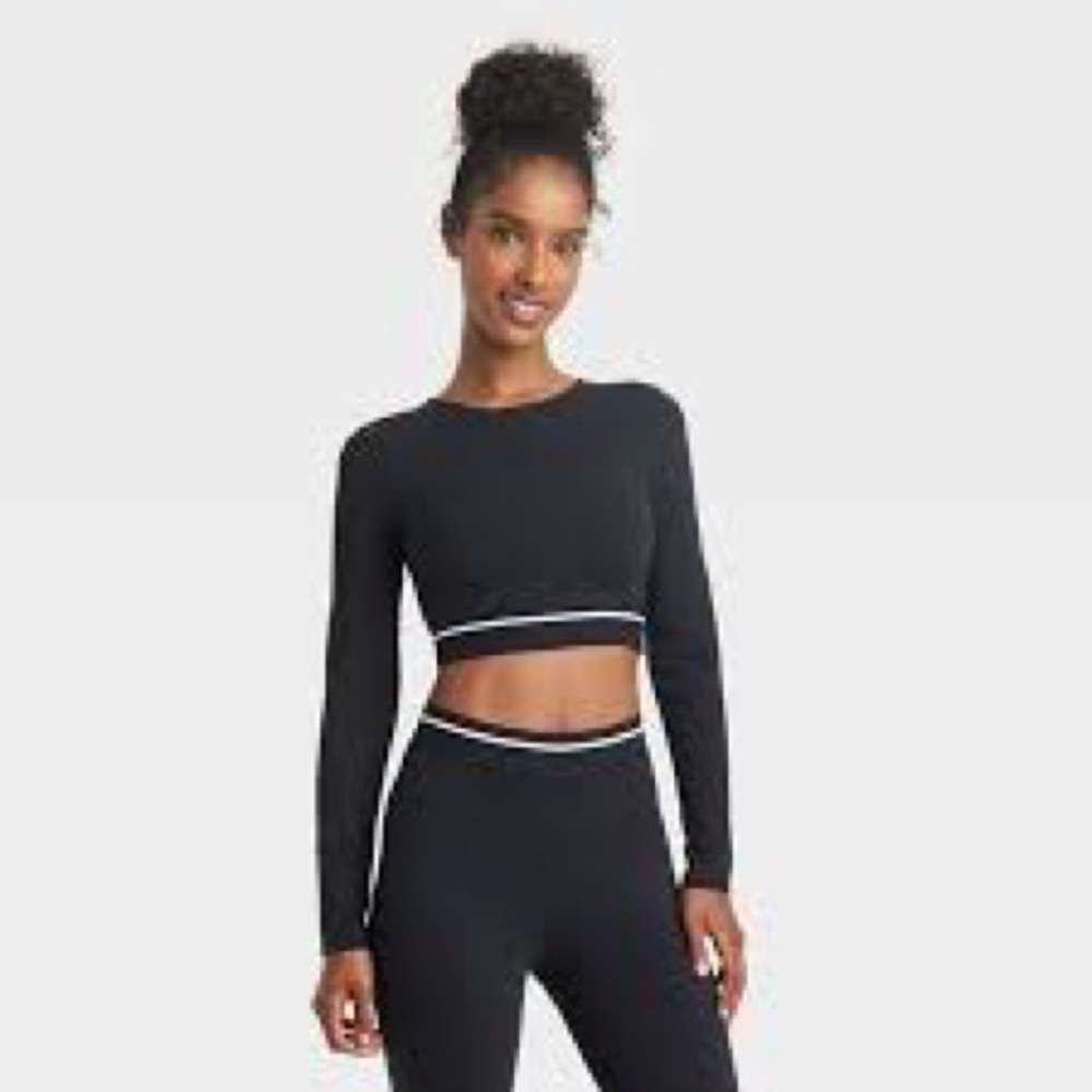 Joy Lab Cropped Fit Long Sleeve Top